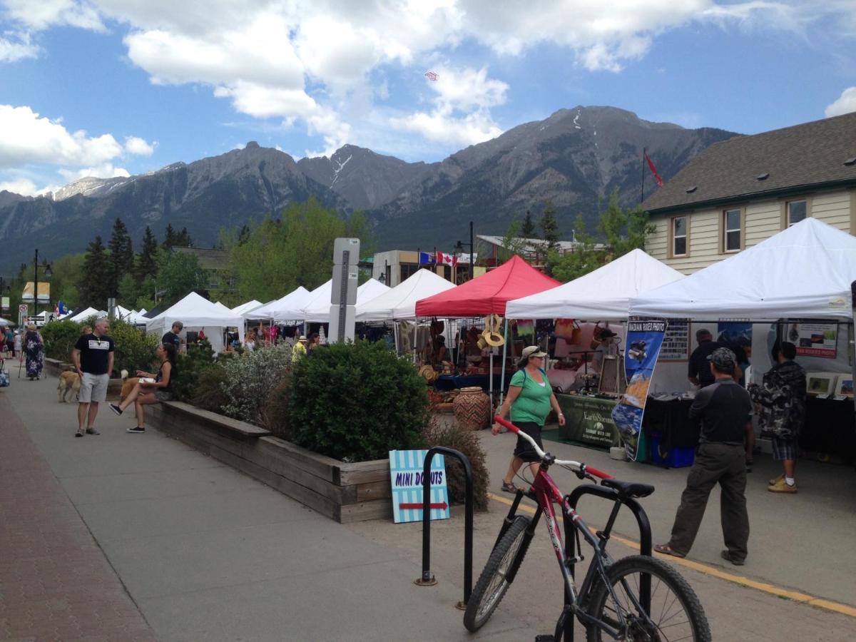 Apartment 407, Contemporary Decor Canmore Exterior foto